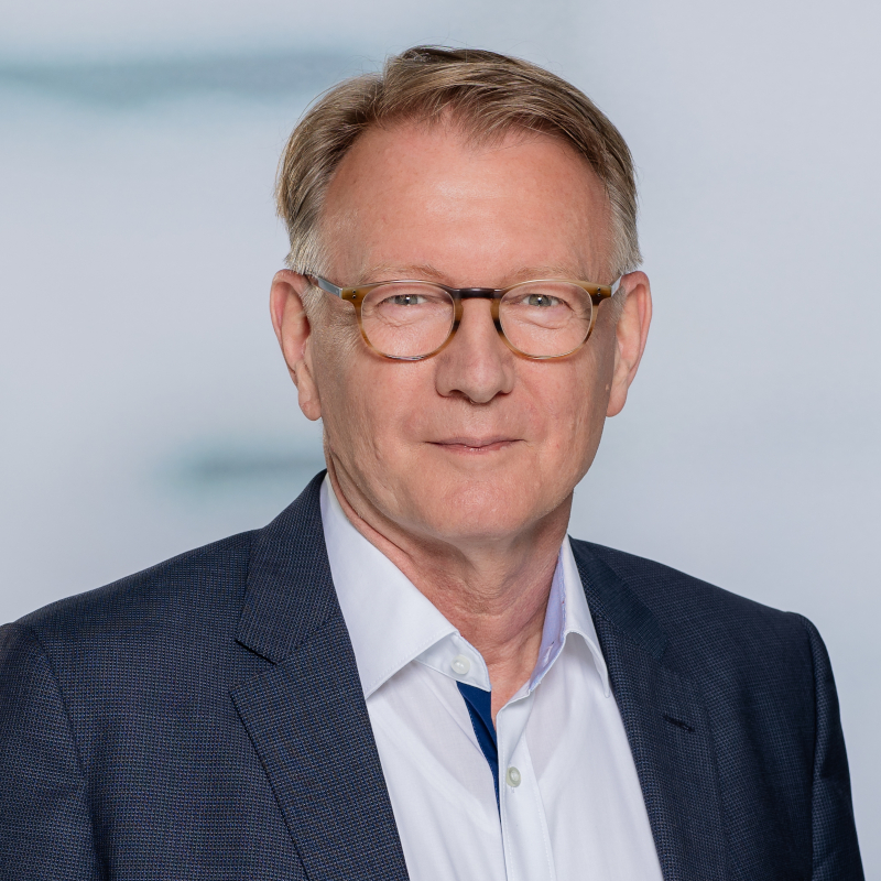 Dr. Frank Korioth - COO/Prokurist